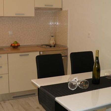 Apartment Leptir Podstrana Szoba fotó