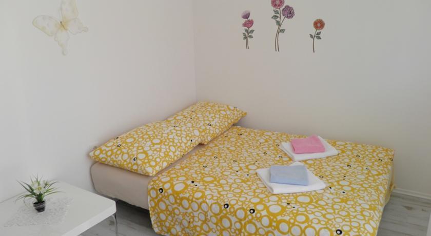 Apartment Leptir Podstrana Szoba fotó